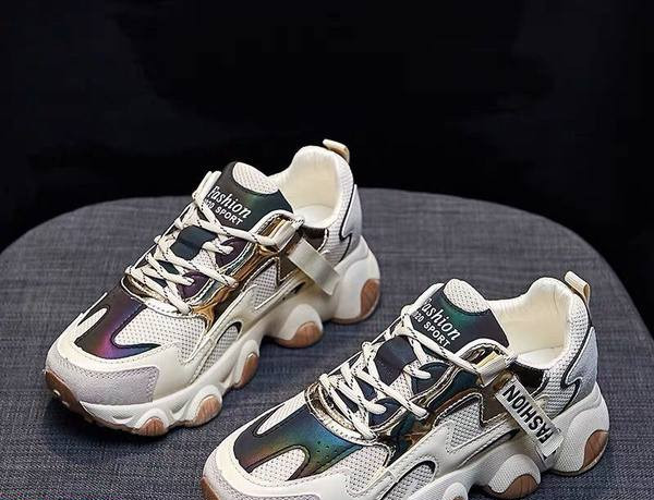 Ženske aktualne tenisice s grubim potplatom i mrežicom s natpisom