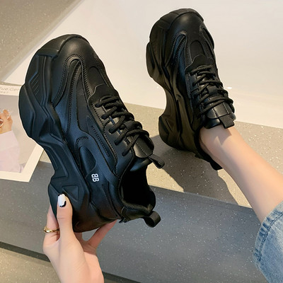 Tenisi dama cu sireturi - alb-negru