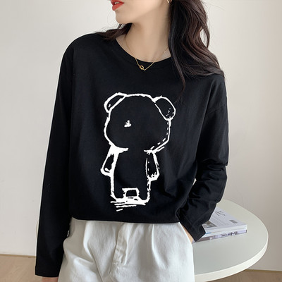 Bluză de damă lată cu aplicație