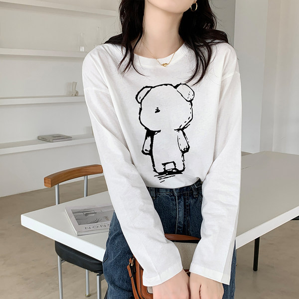 Bluză de damă lată cu aplicație