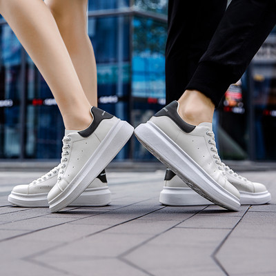 Adidași din piele cu sau fără căptușeală caldă - pentru bărbați și femei