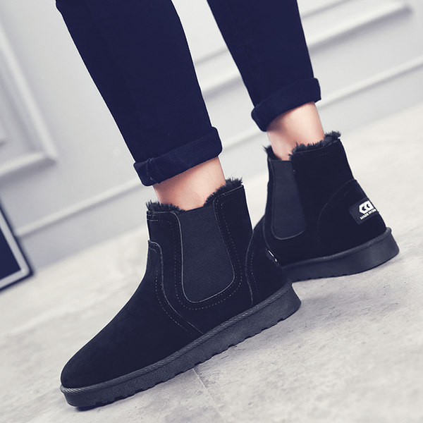 Model nou de ghete barbatesti cu captuseala calda in mai multe culori