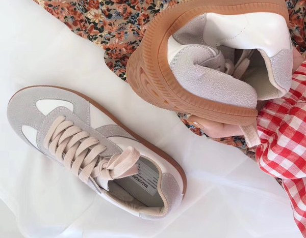 Ženske tenisice jednobojni model s vezicama od umjetne kože