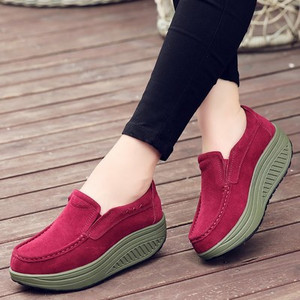 Ženske casual cipele od umjetne antilop kože s visokim potplatom