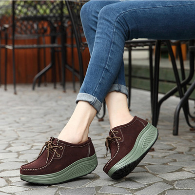 Ženske casual cipele od umjetne antilop kože s visokim potplatom