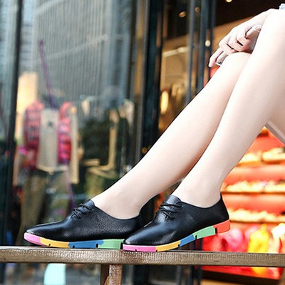 Γυναικεία αθλητικά παπούτσια με χρωματιστές σόλες - τέσσερα χρώματα