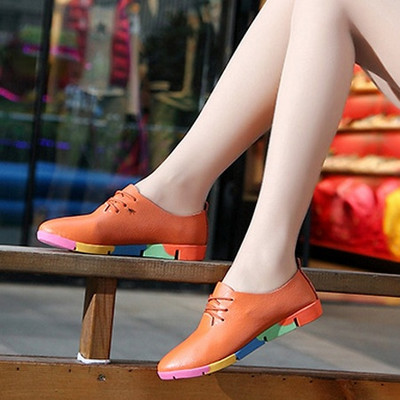 Γυναικεία αθλητικά παπούτσια με χρωματιστές σόλες - τέσσερα χρώματα