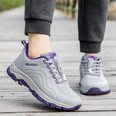 Adidași sport dintr-o rețea pentru bărbați și femei