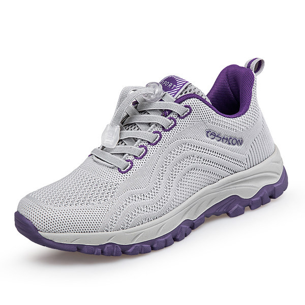 Adidași sport dintr-o rețea pentru bărbați și femei