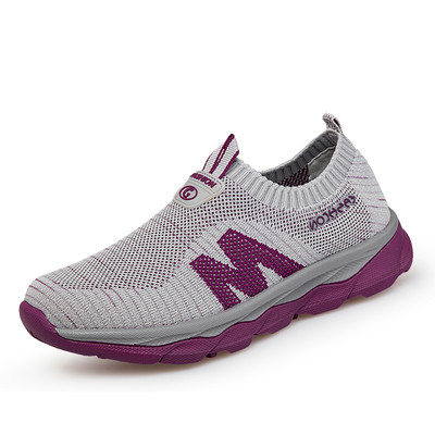 Γυναικεία υφασμάτινα sneakers με επίπεδη σόλα σε πολλά χρώματα