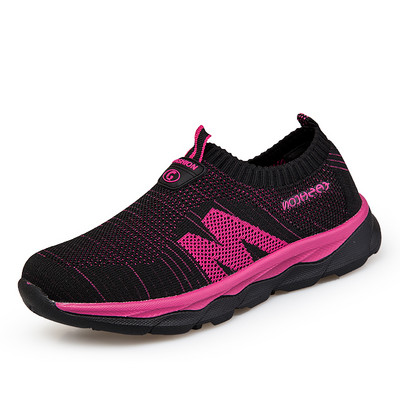 Γυναικεία υφασμάτινα sneakers με επίπεδη σόλα σε πολλά χρώματα