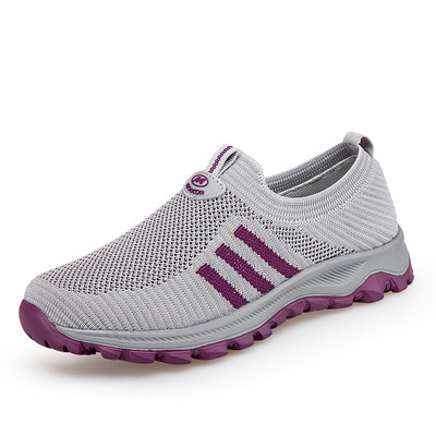 Γυναικεία υφασμάτινα sneakers με επίπεδη σόλα σε πολλά χρώματα