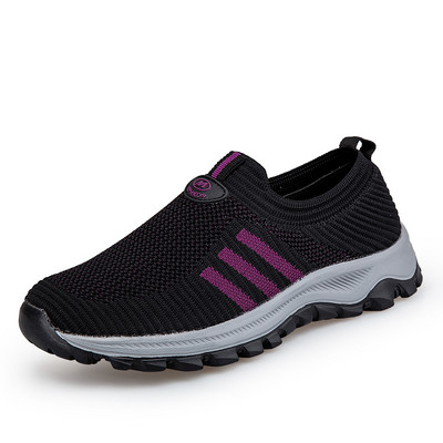 Γυναικεία υφασμάτινα sneakers με επίπεδη σόλα σε πολλά χρώματα