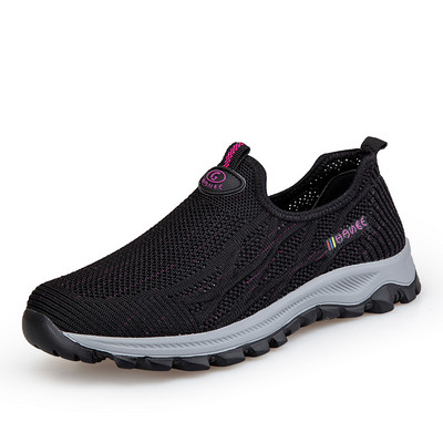 Γυναικεία υφασμάτινα sneakers με επίπεδη σόλα σε πολλά χρώματα