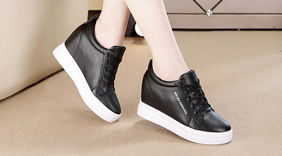 Moderne ženske tenisice s visokom platformom