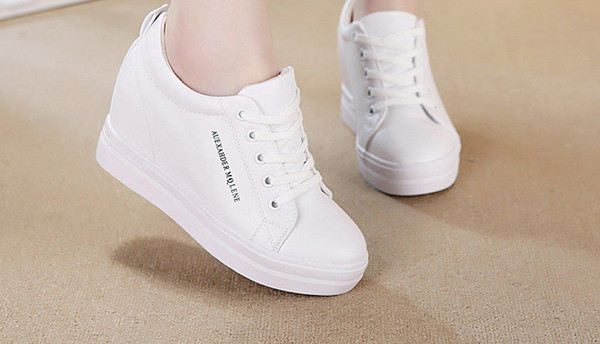 Moderne ženske tenisice s visokom platformom