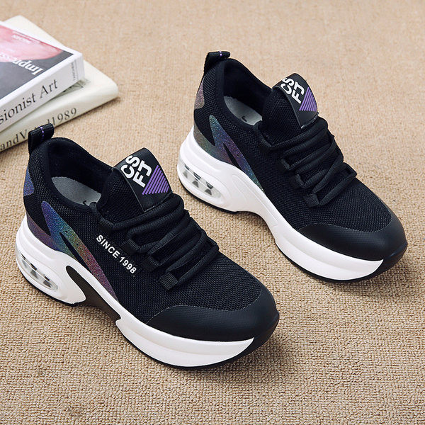 Γυναικεία casual sneakers με ψηλή σόλα και κορδόνια