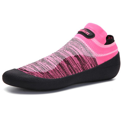 Ženske sportske čarape u četiri modela za muškarce i žene