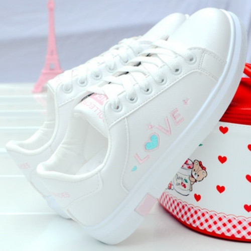 Moderne ženske tenisice u dva modela sa vezom