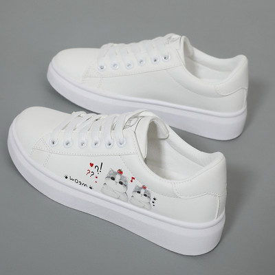 Ženske tenisice u tri modela sa aplikacijom