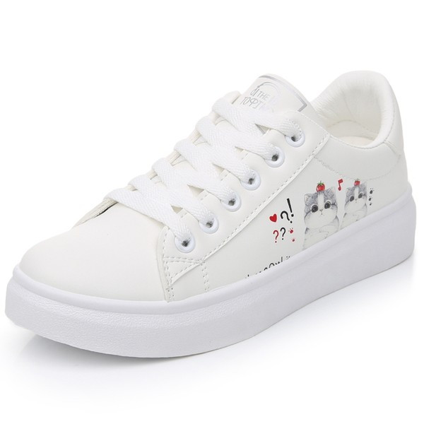 Ženske tenisice u tri modela sa aplikacijom