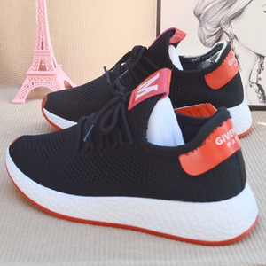 Ženske tekstilne tenisice s vezicama u bijeloj boji