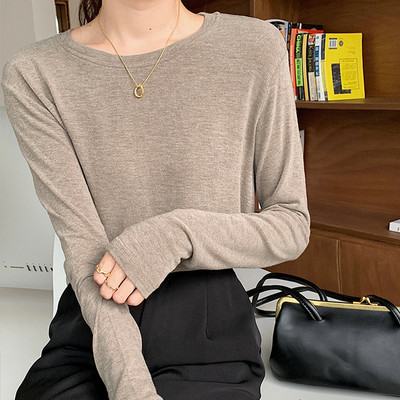 Tanka proljetno-jesenska bluza s dugim rukavima