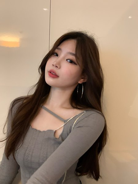 Asimetrična ženska bluza na veze