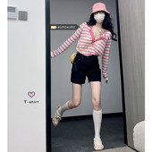 Prugasta ženska bluza s gumbima