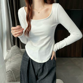 Ženska bluza sa ovalnim izrezom i dugim rukavima - čisti model