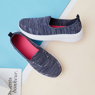 Ženske platnene cipele s ravnim potplatom