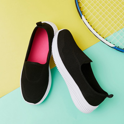 Ženske platnene cipele s ravnim potplatom