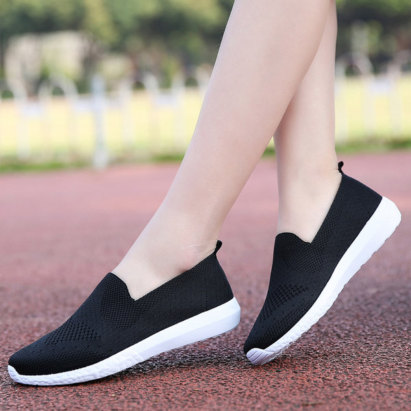 Ženske platnene cipele s ravnim potplatom