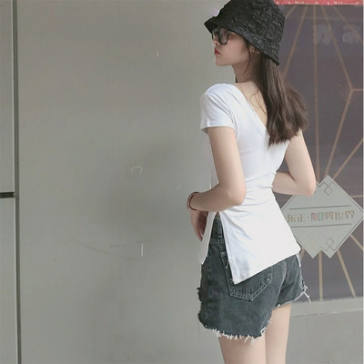 Pamučna ljetna majica s kratkim rukavima i prorezom