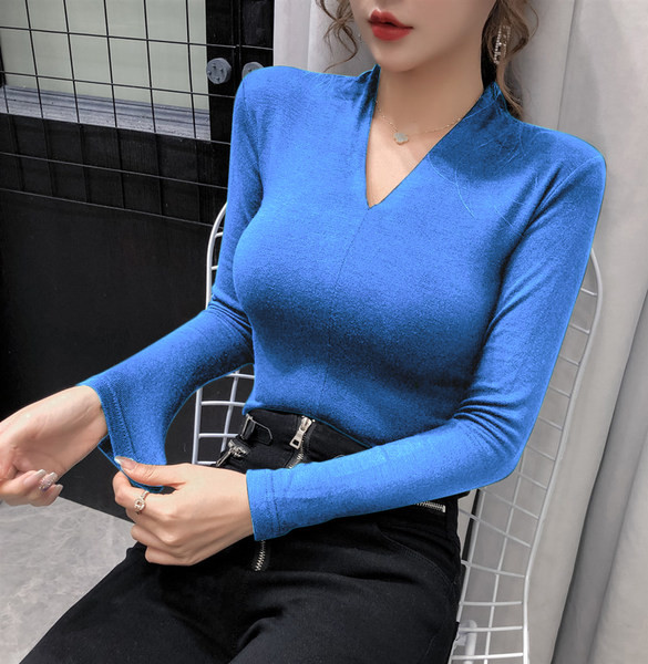 Pripijena proljetno-jesenska bluza sa špic izrezom