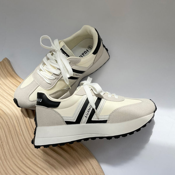 Ženske patike novi model sa pertlama u dvije boje