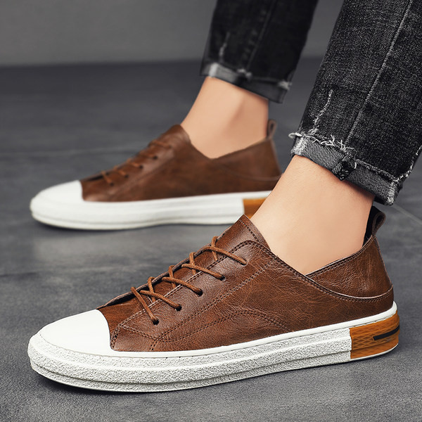 Muške kožne tenisice s ravnim potplatom i vezicama