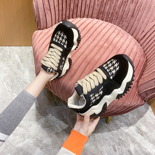 Ženske tenisice od eko kože sa grubim đonom i vezicama