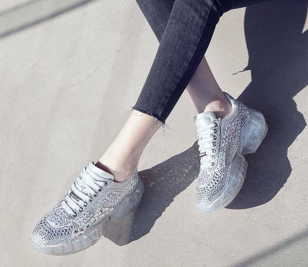 Elegantne ženske tenisice s ukrasnim kamenčićima i silikonskim potplatom