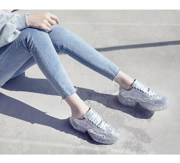 Elegantne ženske tenisice s ukrasnim kamenčićima i silikonskim potplatom