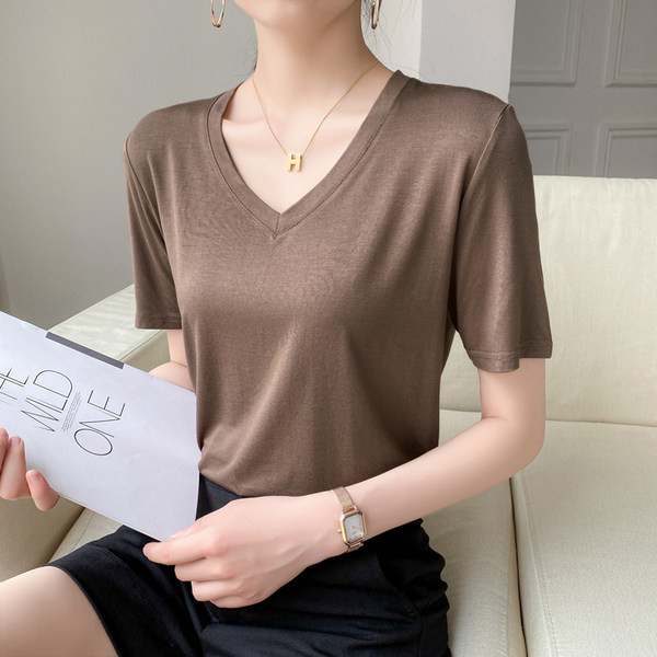 Ležerna ljetna majica kratkih rukava sa špic izrezom