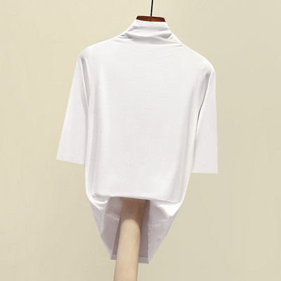 Prigludęs moteriškas polo su 3/4 rankovėmis