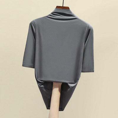 Prigludęs moteriškas polo su 3/4 rankovėmis