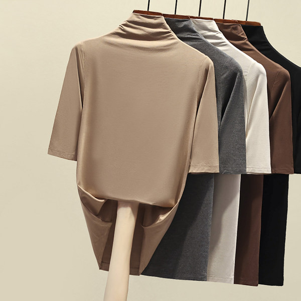 Prigludęs moteriškas polo su 3/4 rankovėmis