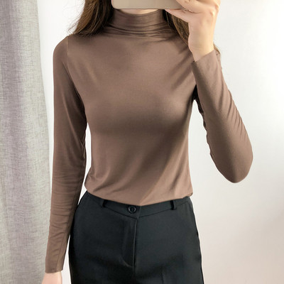 Ženski polo pripijeni model dugih rukava, pogodan za jesen i zimu