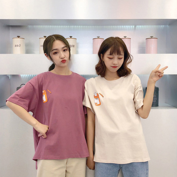 Ljetna široka majica s prorezima sa strane