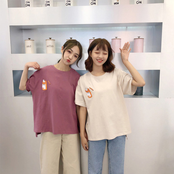 Ljetna široka majica s prorezima sa strane