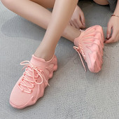 Γυναικεία υφασμάτινα sneakers σε διάφορα χρώματα