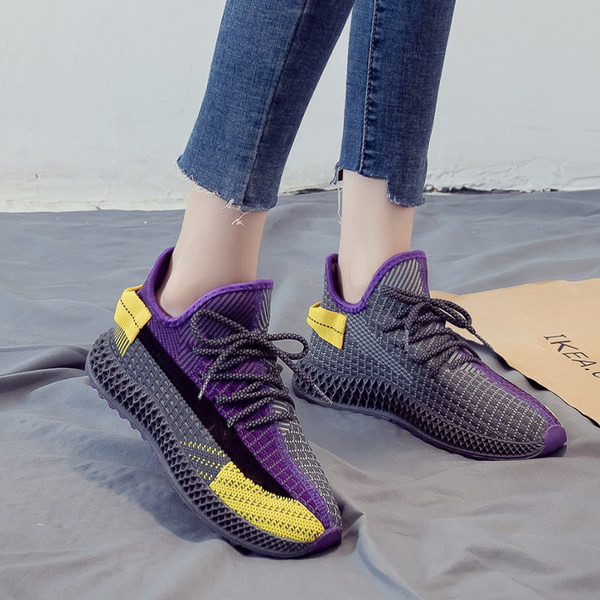 Ženske sportske tenisice od mreže s ravnim potplatom