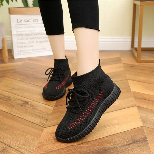 Ženske tekstilne tenisice - više modela